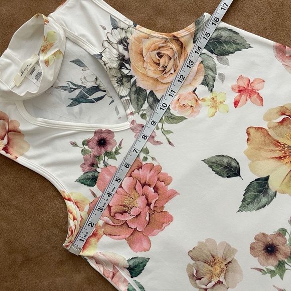 GAZE Top Sleeveless V-Neck Mock Turtleneck Floral Size Small - Picture 7 of 9